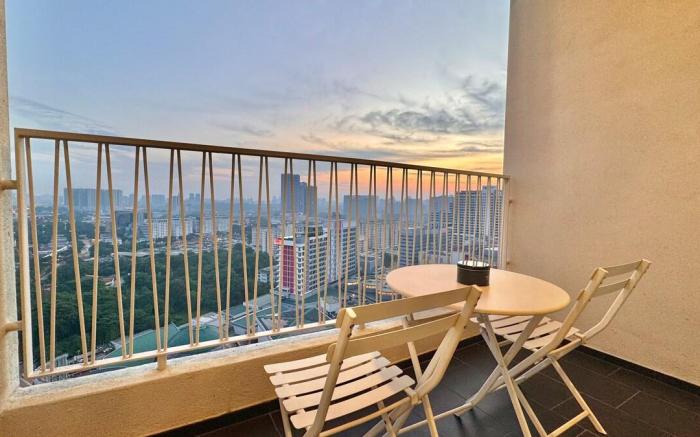 {New} 2-4 pax The Maple Home Suite @ UNA, KLCC