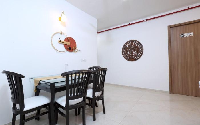 Mantique Andheri 3 BHK :  Balcony & Kitchen