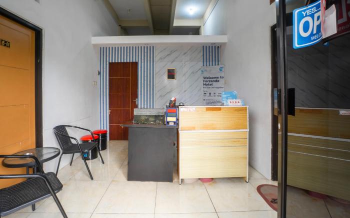 OYO 94148 Forzando Hotel
