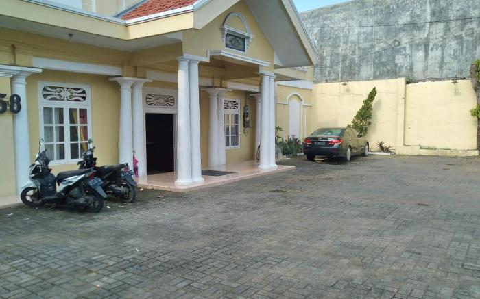 Hotel Pekalongan Syariah Mitra RedDoorz