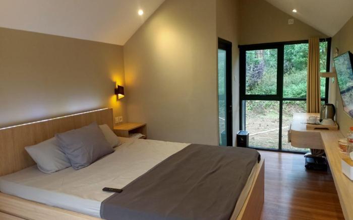 Cabin Syariah di hutan pinus jayagiri lembang