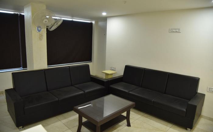 Hotel Savera Inn