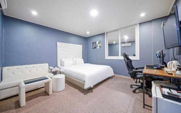 Changwon Sangnamdong Hotel de Maison