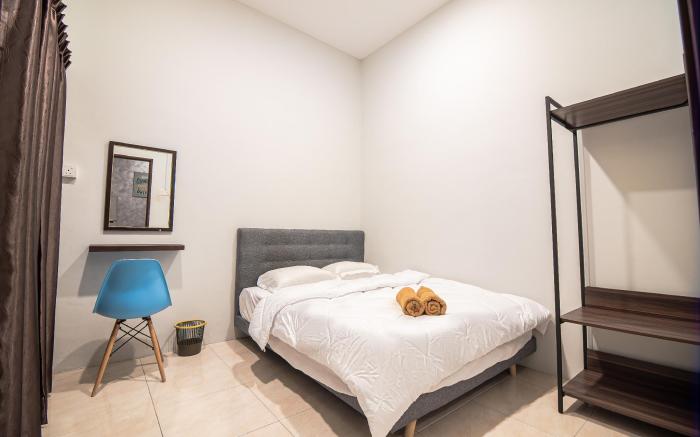 Serenity Family Stay  Ipoh 8 Pax