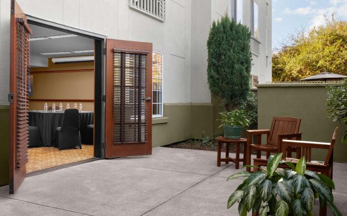 Larkspur Landing Extended Stay Suites Sunnyvale
