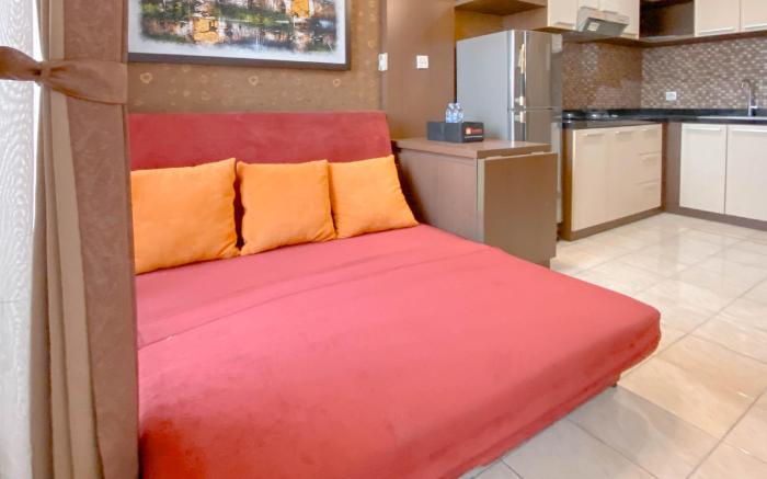 Spacious 1BR Classic The Edge Bandung By Travelio