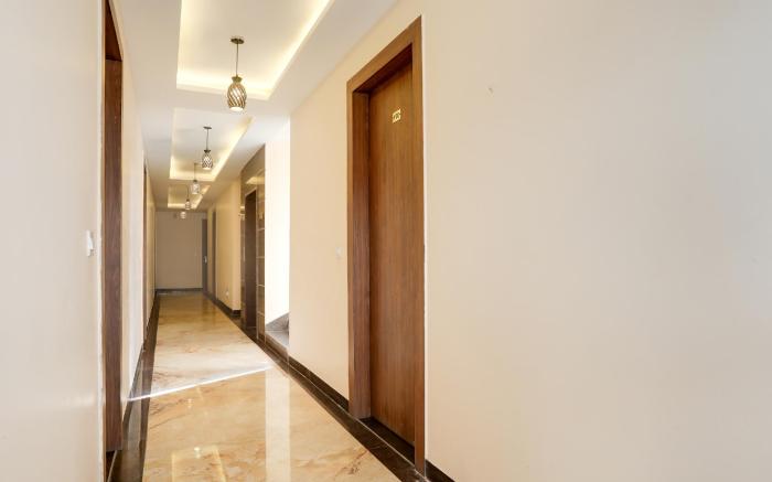 Super Townhouse Oak Tapovan