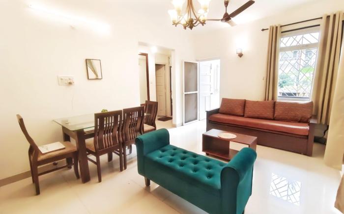 Poolside Apartment Bliss by the Pool Candolim Goa