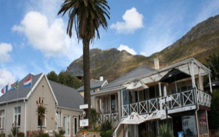 Boulders Beach Hotel, Cafe and Curio shop