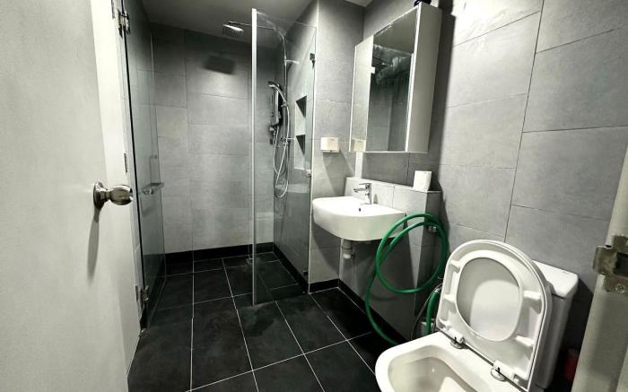 Jesselton Quay by CSE