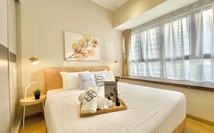 Country Garden Danga Bay Sunset View by Stayrene