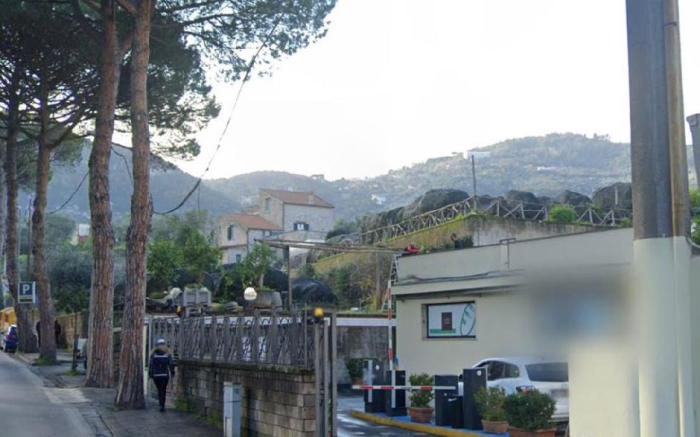 SYRRENTON HOME