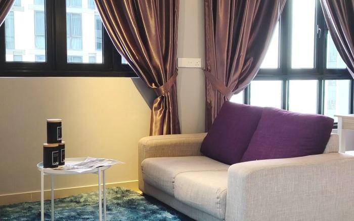 Meridin Sovo 3001  Couple Legoland Netflix BySTAY