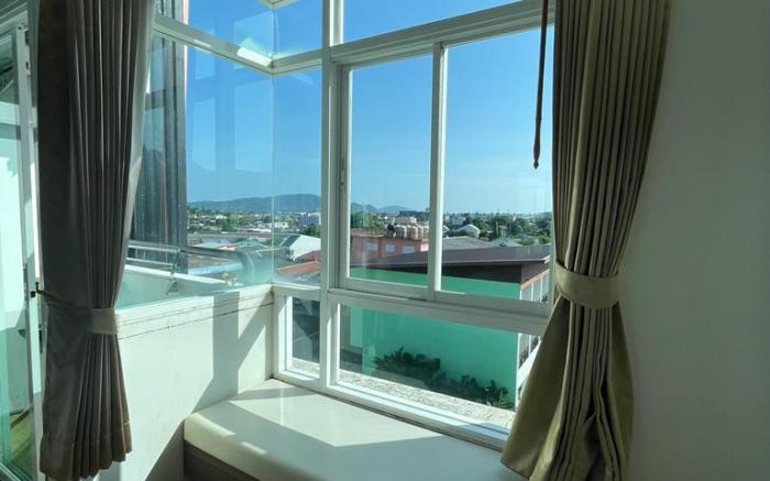 Perfect 1-bedroom studio with 180° view