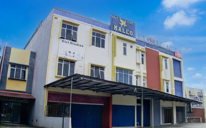 Hotel O Angkatan 45 Near Istana Gubernur Formerly Maleo Hotel