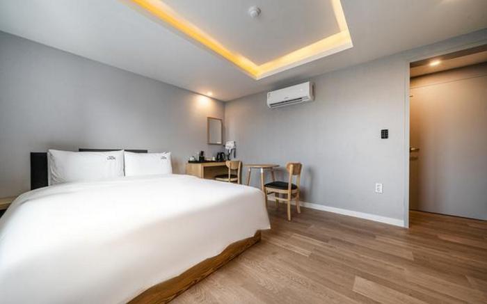 Hotel YAJA Jangseungpo