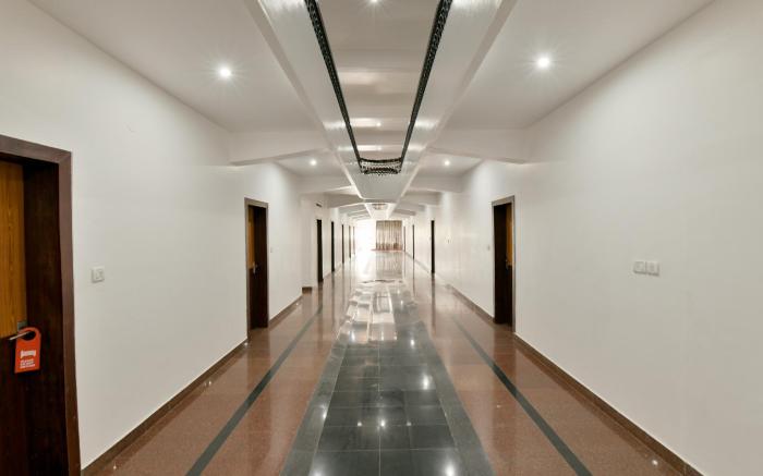 Hotel O Alappuzha Near General Hospital Junction