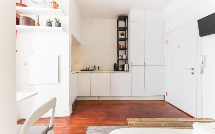 SANTOS TINY STUDIO II by HOMING