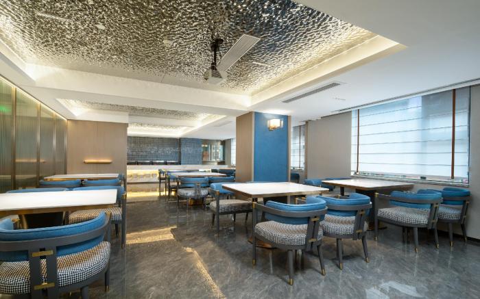 YiZhi Hotel Changgang metro station-Free shuttle bus during canon fair
