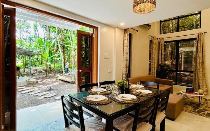 Tagaytay’s Cozy & Green Oasis, Camp & Forest House