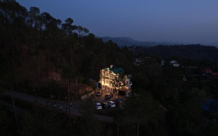Hill Side Inn By Purple Tree Villa ( Shimla)