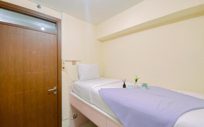 Comfort Living 2BR @ Cinere Resort Apt By Travelio