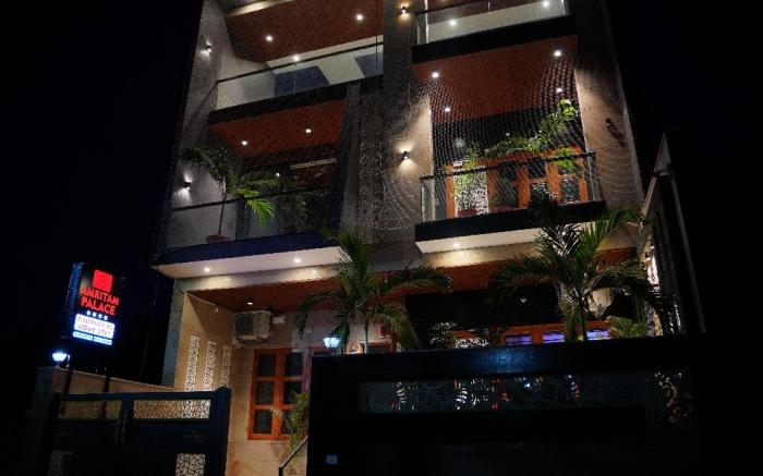 Amritam Palace A Luxury AC Home Stay