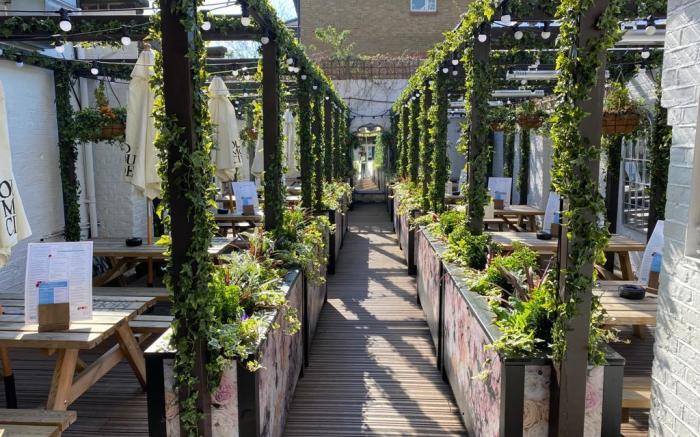 The Duchess Belle Pub and Hotel