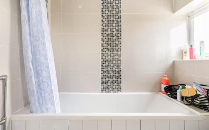 Luton Airport Guest House