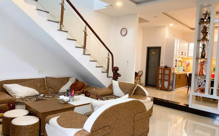 OYO 1248 Quyen House