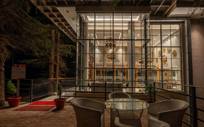 Mastiff Select Mandavya Dharamkot, Mcleodganj