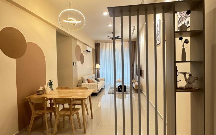 Stylish Bearbrick 3R2B Home [6PAX]