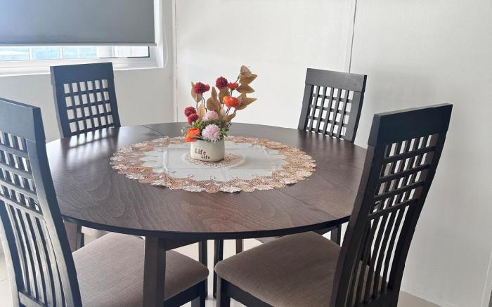 Snug-InStyle @ Breeze Residences