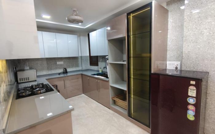 Luxury Apartment Near Max Saket