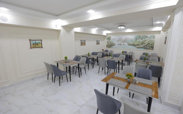 XANSAROY Hotel