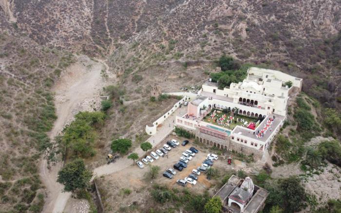 Khawa Palace and Resort