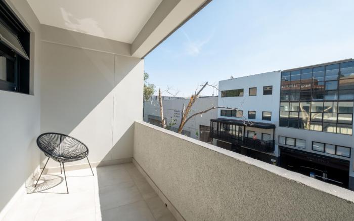 Inn & Out Plus Rosebank 