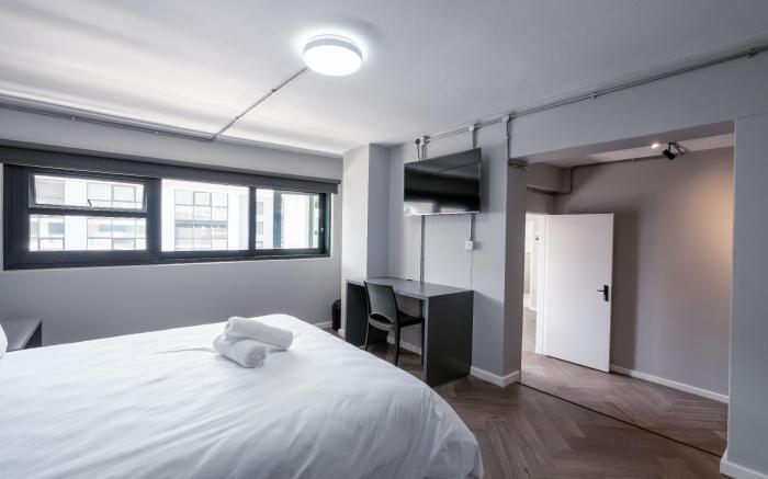 Inn & Out Plus Rosebank 