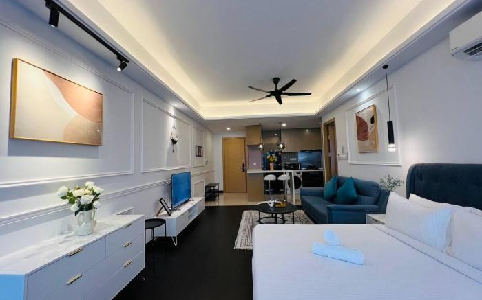Cottage Studio unit at R&F Seine Region by ANJU