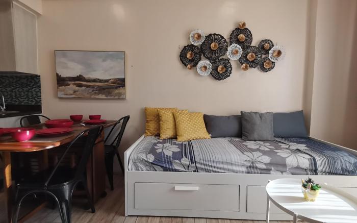 Charming 2BR near Burnham and Session road 