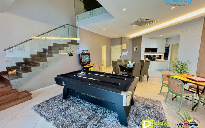 Atlantis 15Pax Luxury Penthouse Seaview  Karaoke