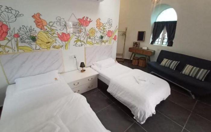 Monkey Meir Villa (Standard Room)