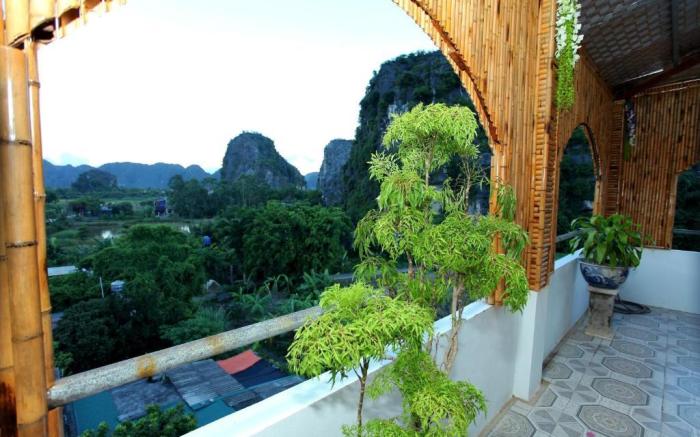 Tam Coc Mountain Flower Homestay