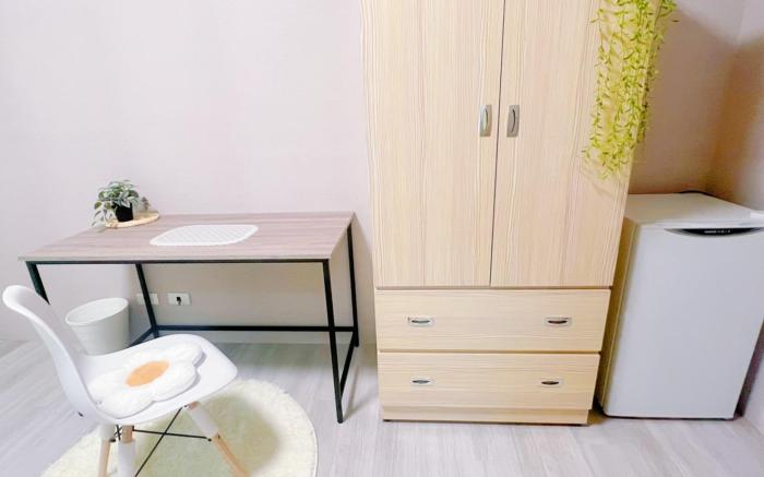 Neijiang C♡ (2nd Floor / No Elevator / Laundry Downstairs)