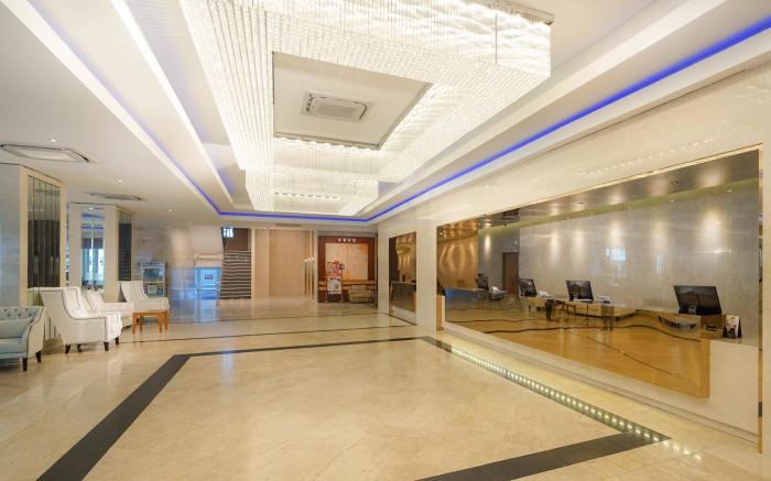 Avana Bangkok Hotel & Convention Centre
