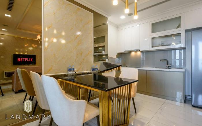 @1BR Luxury ~ Lowfloor Landmark 81 @Free Pickup