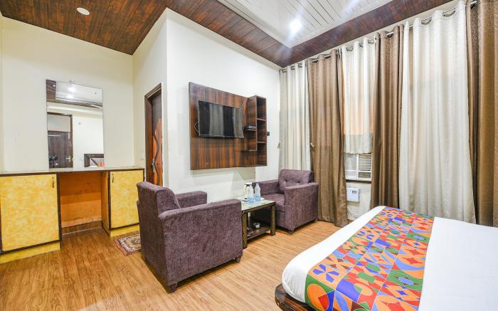 FabHotel Royal Inn