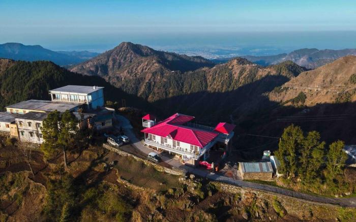 Kotli The Paradise (cliff house)
