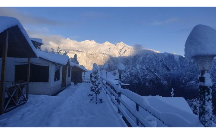 Bluepoppy Resort Auli