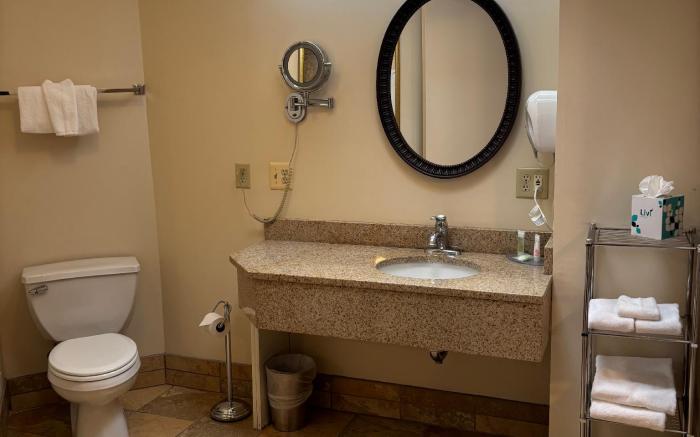 Radisson Hotel Lenexa Overland Park